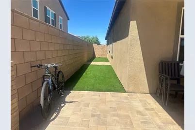 11475 Ferro Street, Victorville, CA 92392 - Photo 19