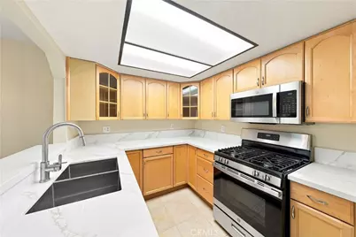 600 Central Avenue #305, Riverside, CA 92507 - Photo 3