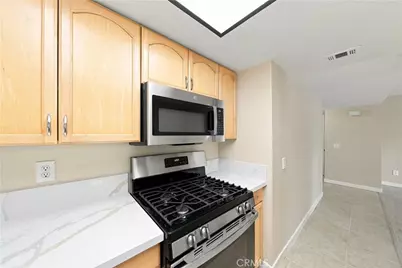 600 Central Avenue #305, Riverside, CA 92507 - Photo 5