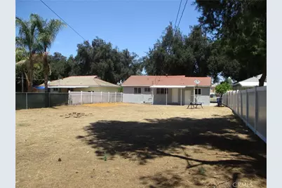 9748 Belmont, Riverside, CA 92503 - Photo 39
