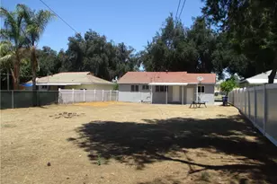 9748 Belmont, Riverside, CA 92503 - Photo 39
