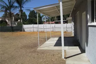 9748 Belmont, Riverside, CA 92503 - Photo 33