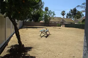 9748 Belmont, Riverside, CA 92503 - Photo 31