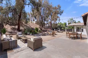 1074 Basilone Dr, Riverside, CA 92506 - Photo 31