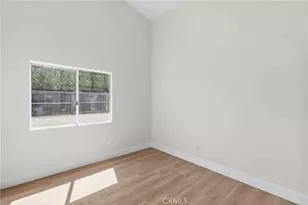 1074 Basilone Dr, Riverside, CA 92506 - Photo 23