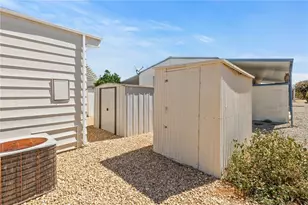 2205 W Acacia Ave, Hemet, CA 92545 - Photo 17