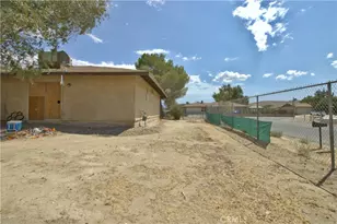 16605 Valeport Ave, Lancaster, CA 93535 - Photo 13