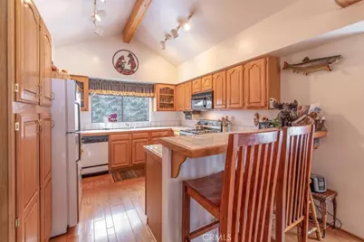 43091 Bear Creek Court, Big Bear Lake, CA 92315 - Photo 9
