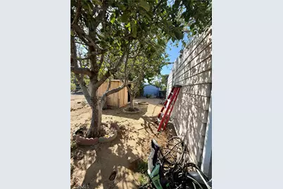 10415 Frontier, Cherry Valley, CA 92223 - Photo 9