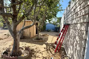 10415 Frontier, Cherry Valley, CA 92223 - Photo 9