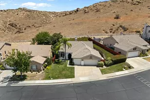 16024 La Costa Alta Dr, Moreno Valley, CA 92555 - Photo 37