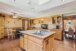 28476 North Shore, Lake Arrowhead, CA 92352 - Photo 19