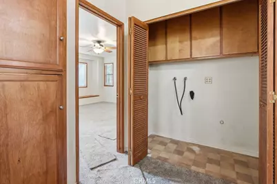 24776 Basel, Crestline, CA 92325 - Photo 23