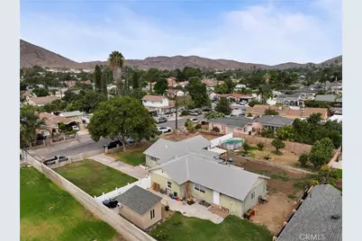 5007 Buckeye, Riverside, CA 92505 - Photo 9