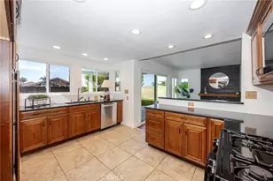 10903 Emerson, Rancho Cucamonga, CA 91701 - Photo 9