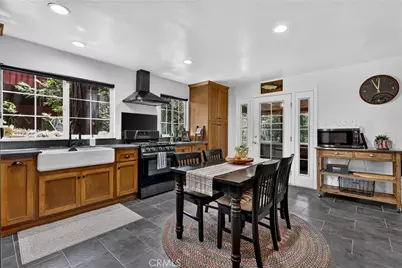 615 Grass Valley Rd, Lake Arrowhead, CA 92352 - Photo 9