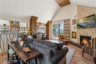 1298 Yellowstone Dr, Lake Arrowhead, CA 92352 - Photo 5
