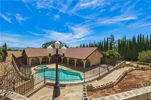 8956 Oak Creek Rd, Cherry Valley, CA 92223 - Photo 11