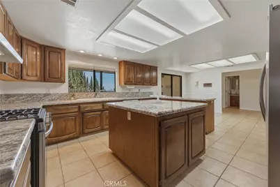 8956 Oak Creek Rd, Cherry Valley, CA 92223 - Photo 19