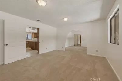 8956 Oak Creek Rd, Cherry Valley, CA 92223 - Photo 15