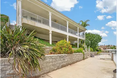 30579 Seahorse Circle, Canyon Lake, CA 92587 - Photo 11