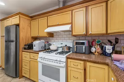 640 W 31st Street, San Bernardino, CA 92405 - Photo 9