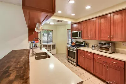6773 Sunnyvale Drive, Riverside, CA 92505 - Photo 9