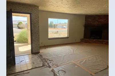 22764 Powhatan Road, Apple Valley, CA 92308 - Photo 5