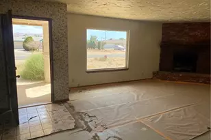 22764 Powhatan Rd, Apple Valley, CA 92308 - Photo 5
