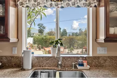 12200 Canyon Hill Avenue, Sylmar, CA 91342 - Photo 15