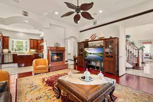 5369 Medina Rd, Woodland Hills, CA 91364 - Photo 13