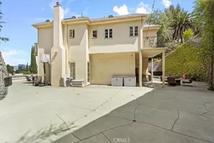5369 Medina Rd, Woodland Hills, CA 91364 - Photo 59