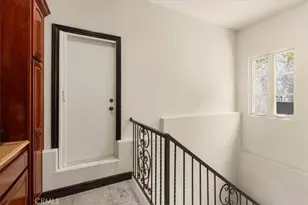 5369 Medina Rd, Woodland Hills, CA 91364 - Photo 19