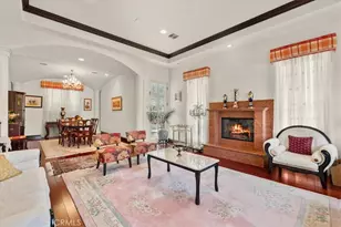 5369 Medina Rd, Woodland Hills, CA 91364 - Photo 23