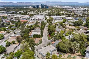 5369 Medina Rd, Woodland Hills, CA 91364 - Photo 67