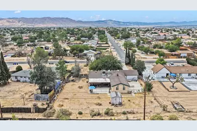 20548 Sitting Bull, Apple Valley, CA 92308 - Photo 37