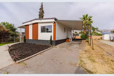 142 Sir Damas Drive, Riverside, CA 92507 - Photo 5