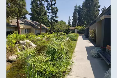1526 84 Brookhollow, Santa Ana, CA 92705 - Photo 3