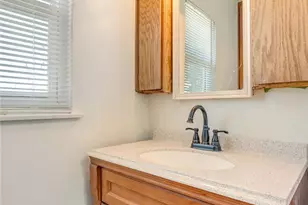 822 W H St, Ontario, CA 91762 - Photo 15