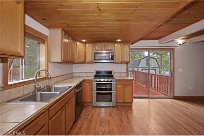 418 Sunset Lane, Sugarloaf, CA 92386 - Photo 15