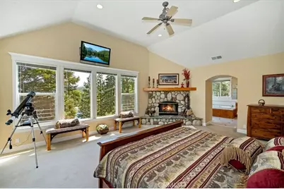 483 Emerald, Lake Arrowhead, CA 92352 - Photo 25