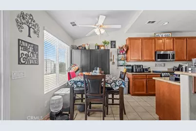 15928 Elkins, Victorville, CA 92395 - Photo 11