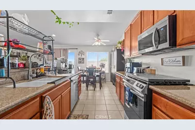 15928 Elkins, Victorville, CA 92395 - Photo 15