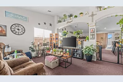 15928 Elkins, Victorville, CA 92395 - Photo 5