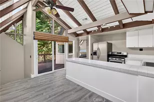 594 W Victoria Ct, Lake Arrowhead, CA 92352 - Photo 1