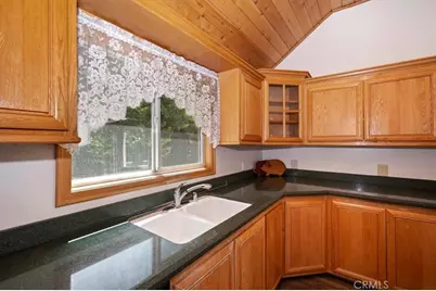 932 Cedar Drive, Crestline, CA 92325 - Photo 17