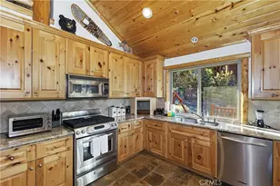 42311 Eagle Ridge Dr, Big Bear Lake, CA 92315 - Photo 13