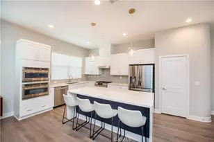 983 E Mason Ln, Anaheim, CA 92805 - Photo 9