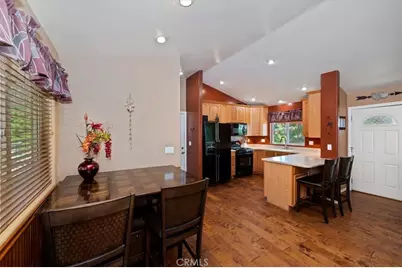 31095 Old City Creek Rd, Running Springs, CA 92382 - Photo 7
