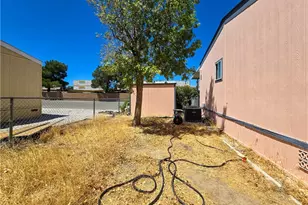 9161 Santa Fe, Hesperia, CA 92345 - Photo 23